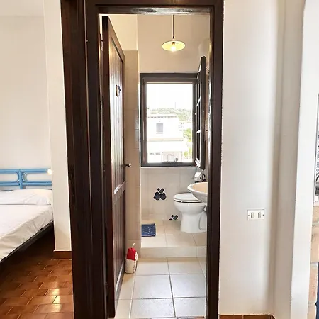 Casa La Magnolia Frontemare Porto Columbu - Perd'E Sali